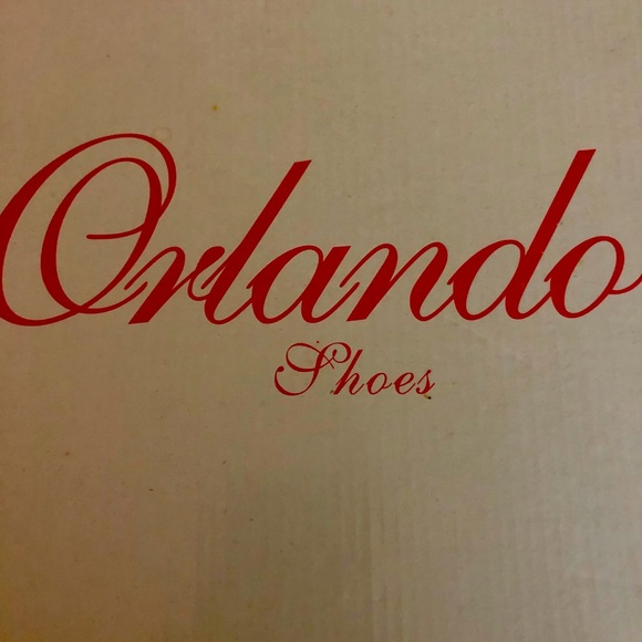 Brand *New* never worn still smell like new - Picture 4 of 4